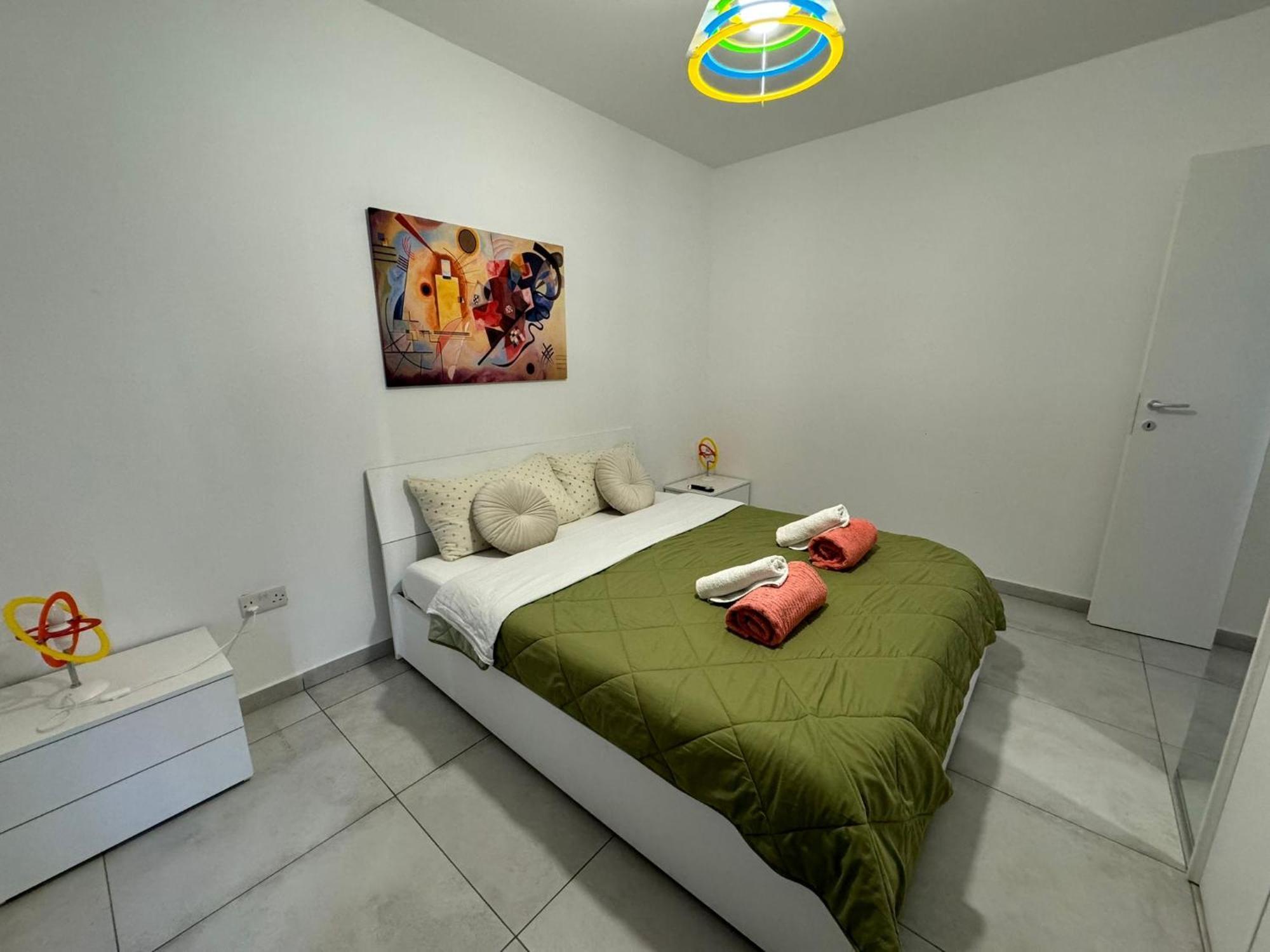 Cozy One Bedroom شقة